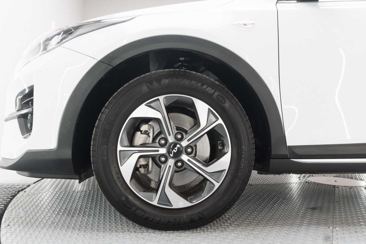 Kia XCeed 1.0 T-GDi Drive 88kW (120CV)  - Foto 25