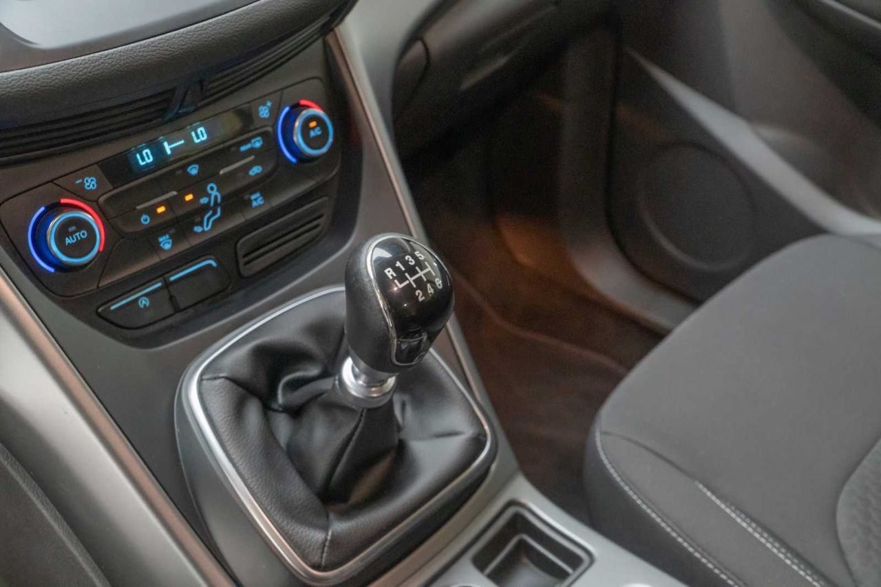 Ford Kuga 1.5 EcoBoost 88kW 4x2 Trend+  - Foto 16