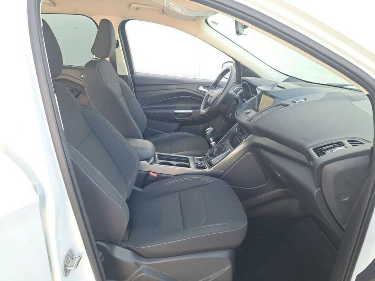 Ford Kuga 1.5 EcoBoost 88kW 4x2 Trend+  - Foto 8