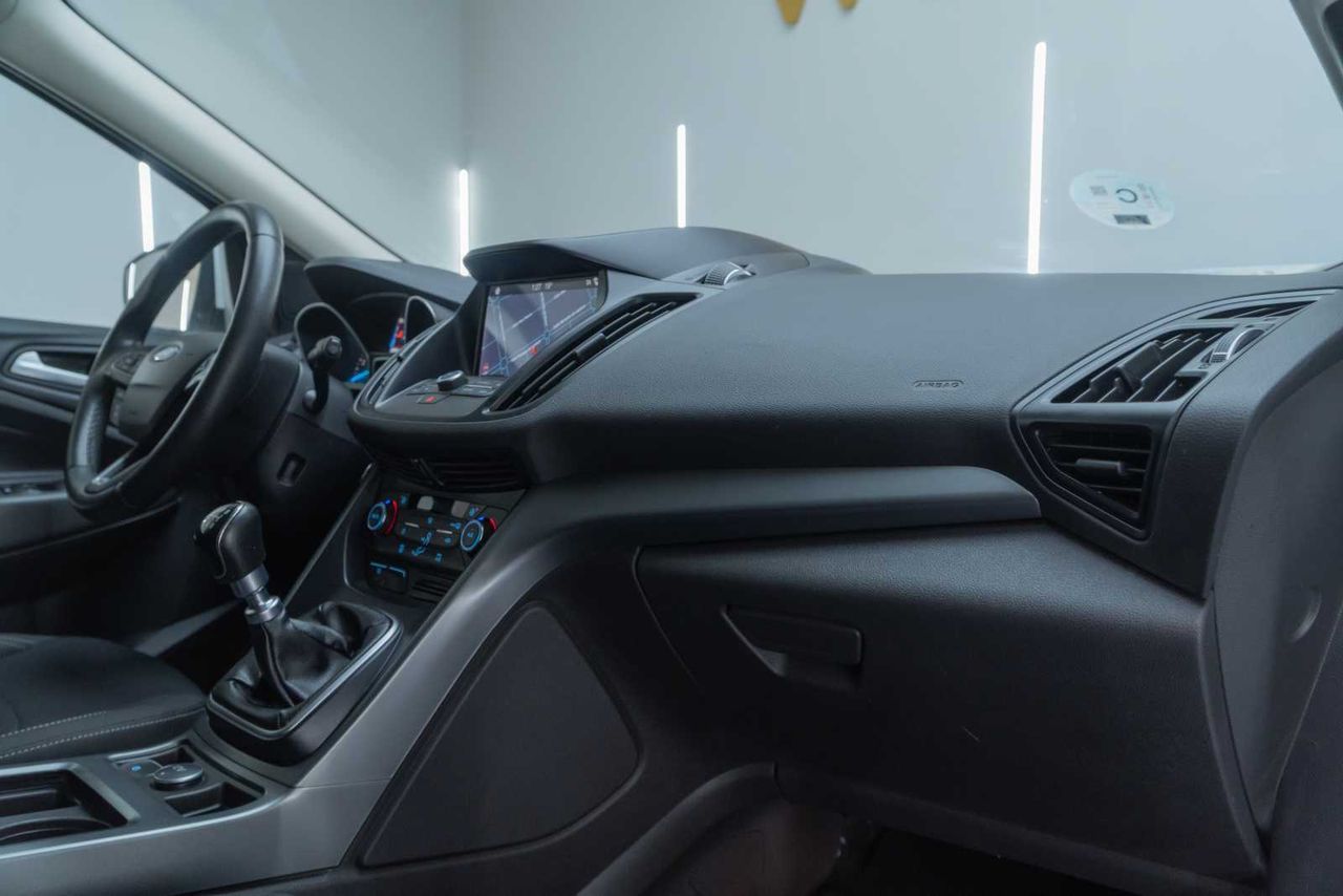 Ford Kuga 1.5 EcoBoost 88kW 4x2 Trend+  - Foto 24