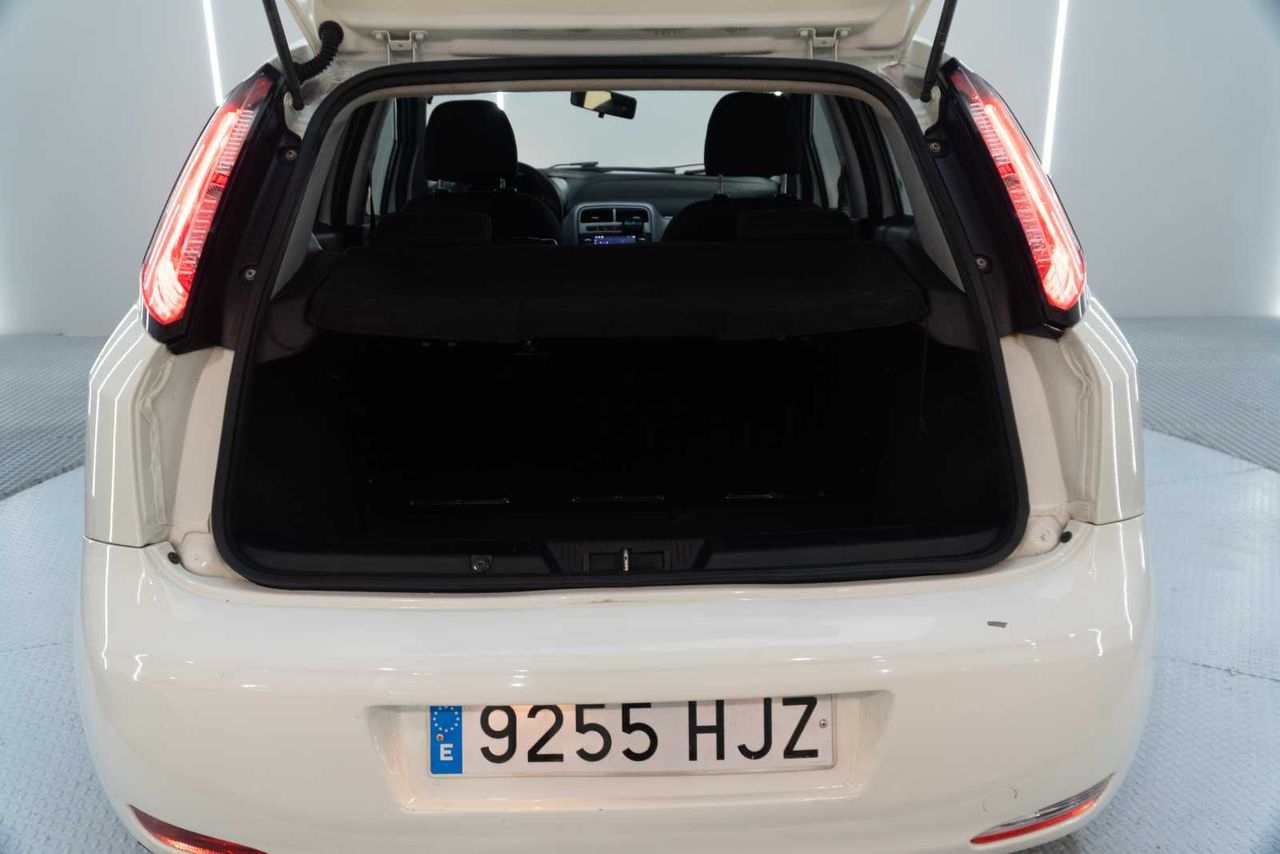 Fiat Punto 1.3 Pop 75 CV Multijet - Foto 13