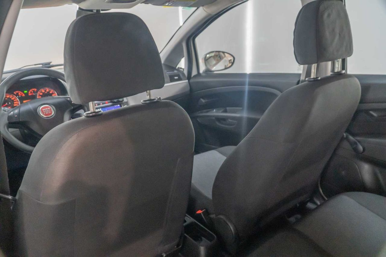 Fiat Punto 1.3 Pop 75 CV Multijet - Foto 19