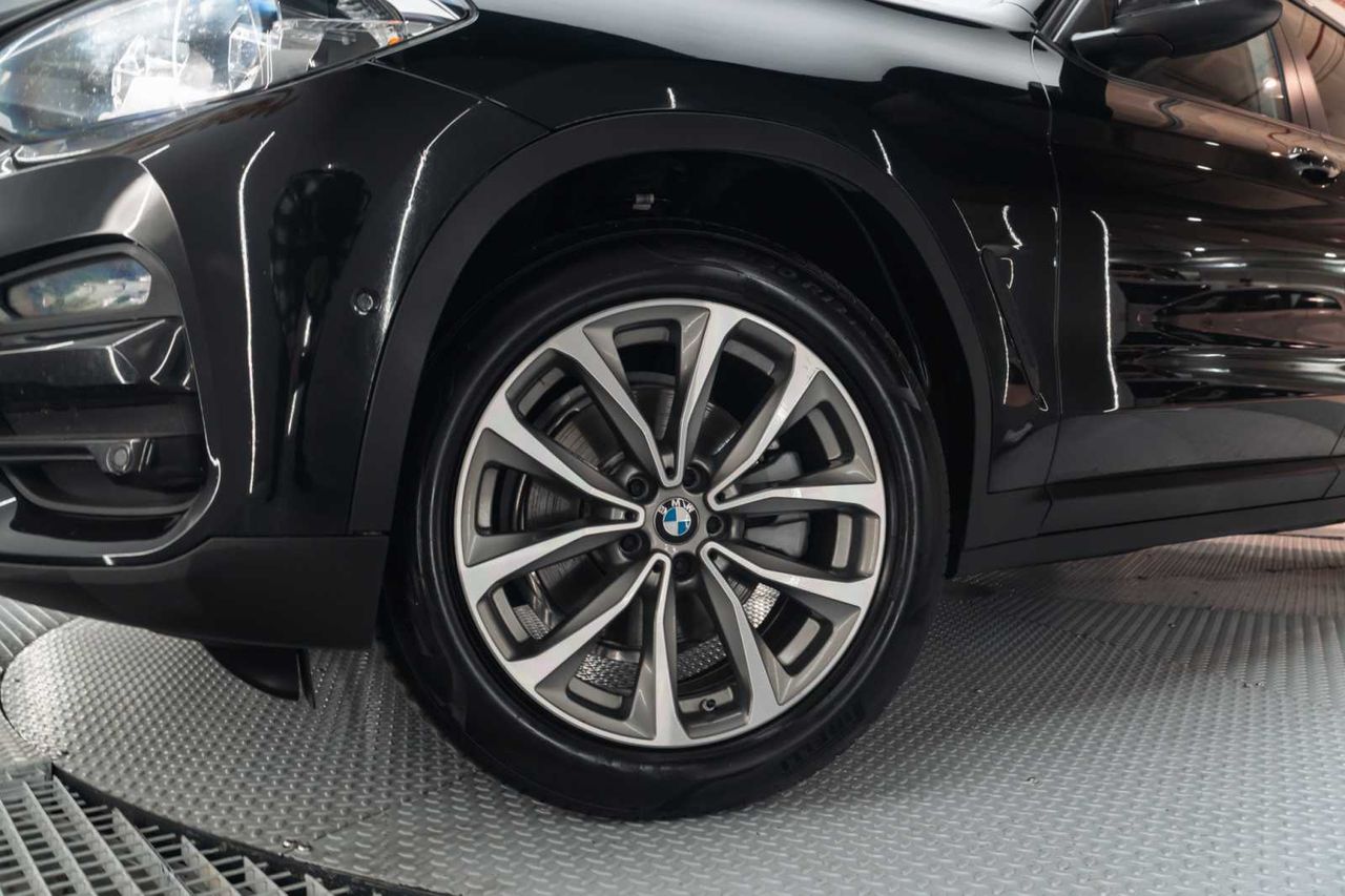 BMW X3 xDrive20d - Foto 25