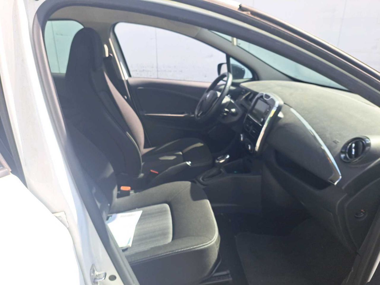 Renault Zoe berlina con portón limited 40 r110  - Foto 12