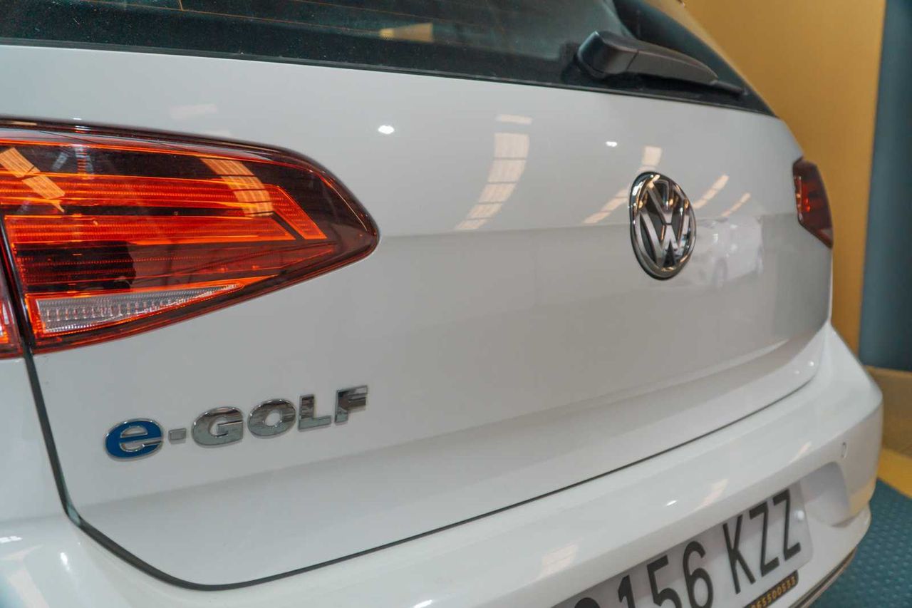Volkswagen Golf e-Golf ePower 100 kW (136CV) - Foto 12