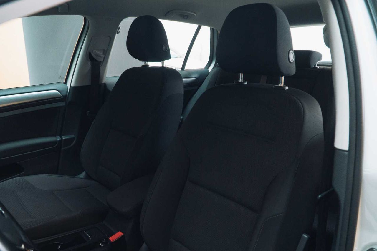 Volkswagen Golf e-Golf ePower 100 kW (136CV) - Foto 19