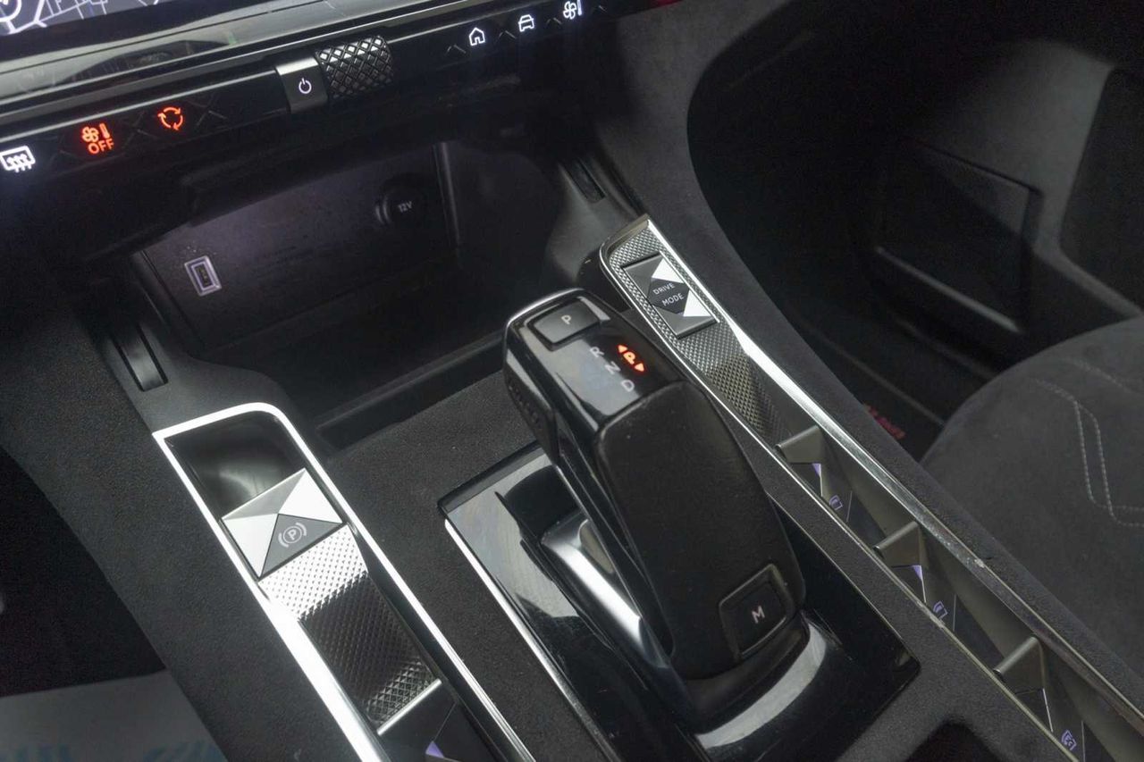 DS DS 7 BlueHDi 130 Automático PERF LINE + - Foto 14