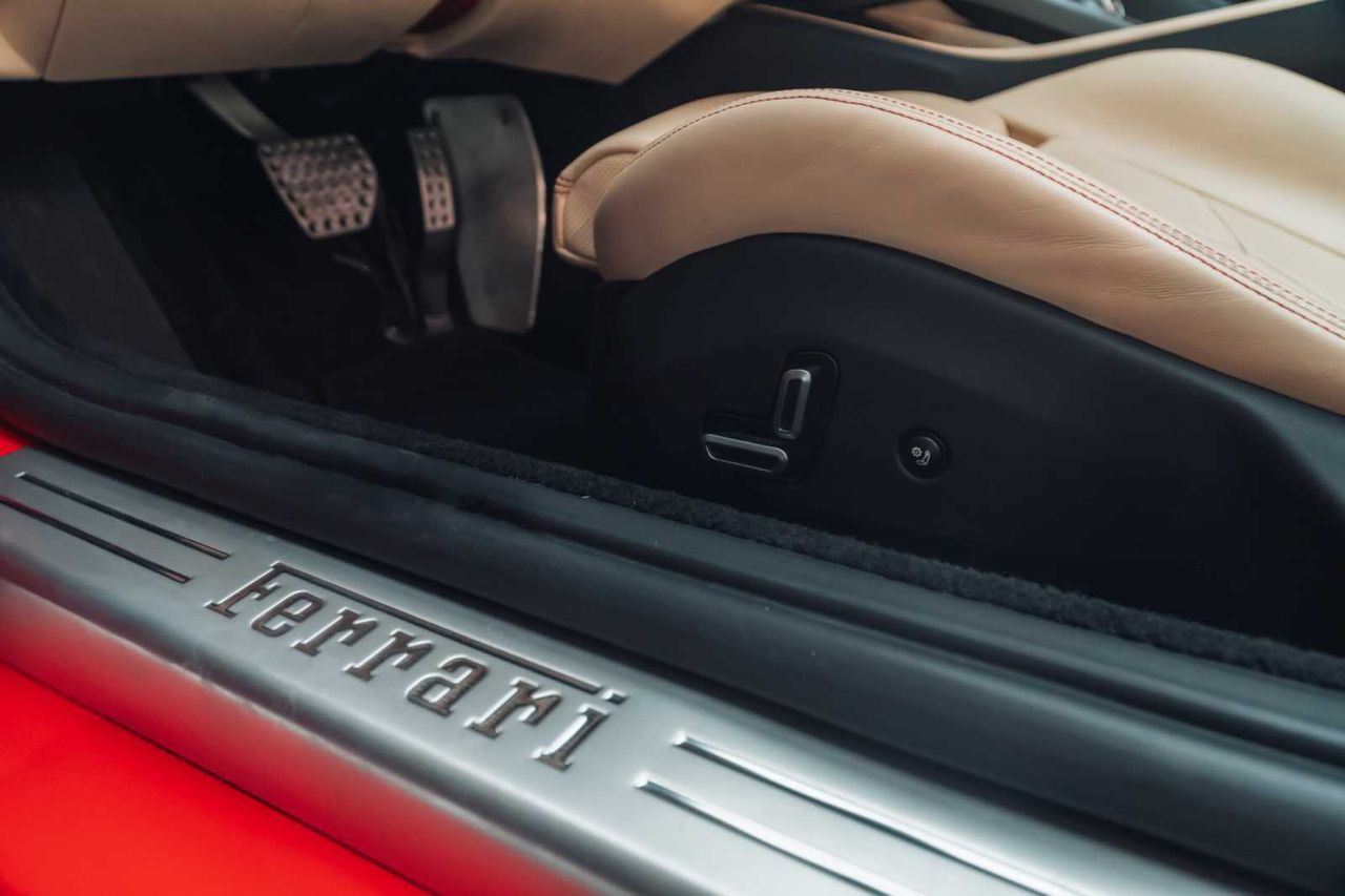 Ferrari Portofino T V8 DCT 2+2 plazas - Foto 21