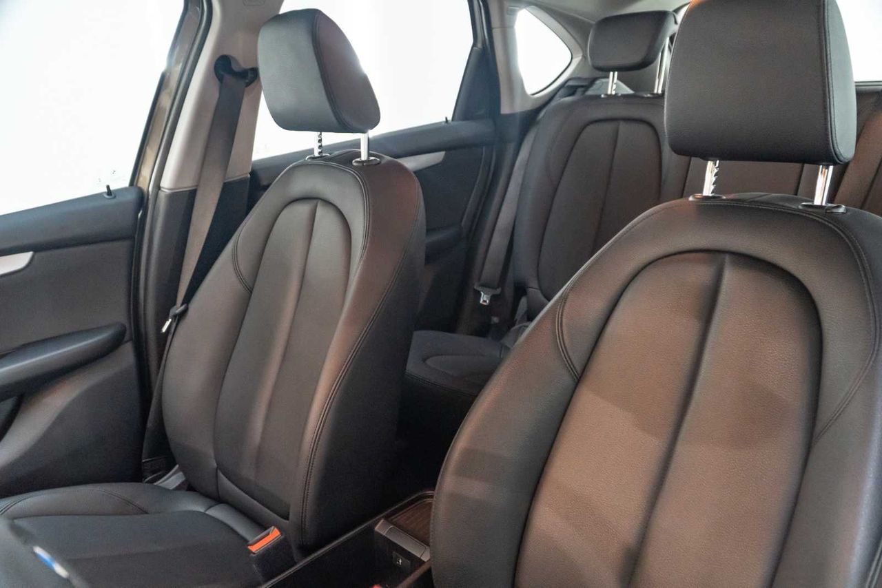 BMW Serie 2 Active Tourer 216d - Foto 18