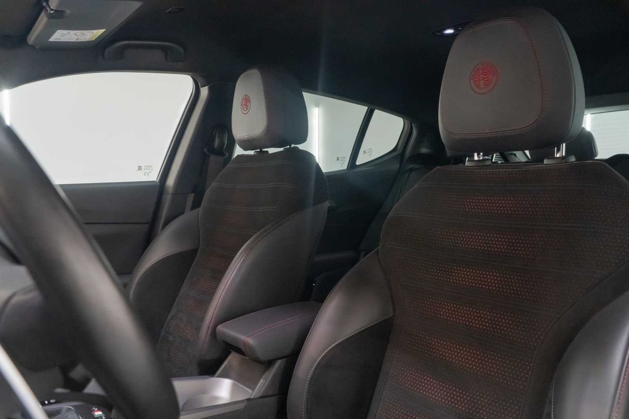 Alfa Romeo Tonale 1.3 Multi-air PHEV Veloce Q4 - Foto 16