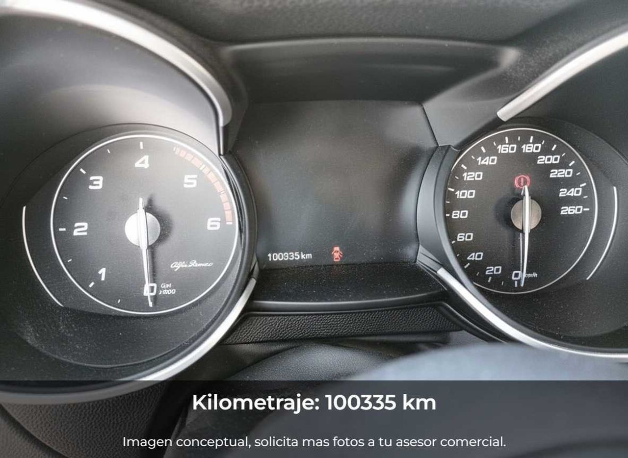 Alfa Romeo Stelvio 2.2 Diésel 140kW (190CV) Sprint+ Q4  - Foto 4
