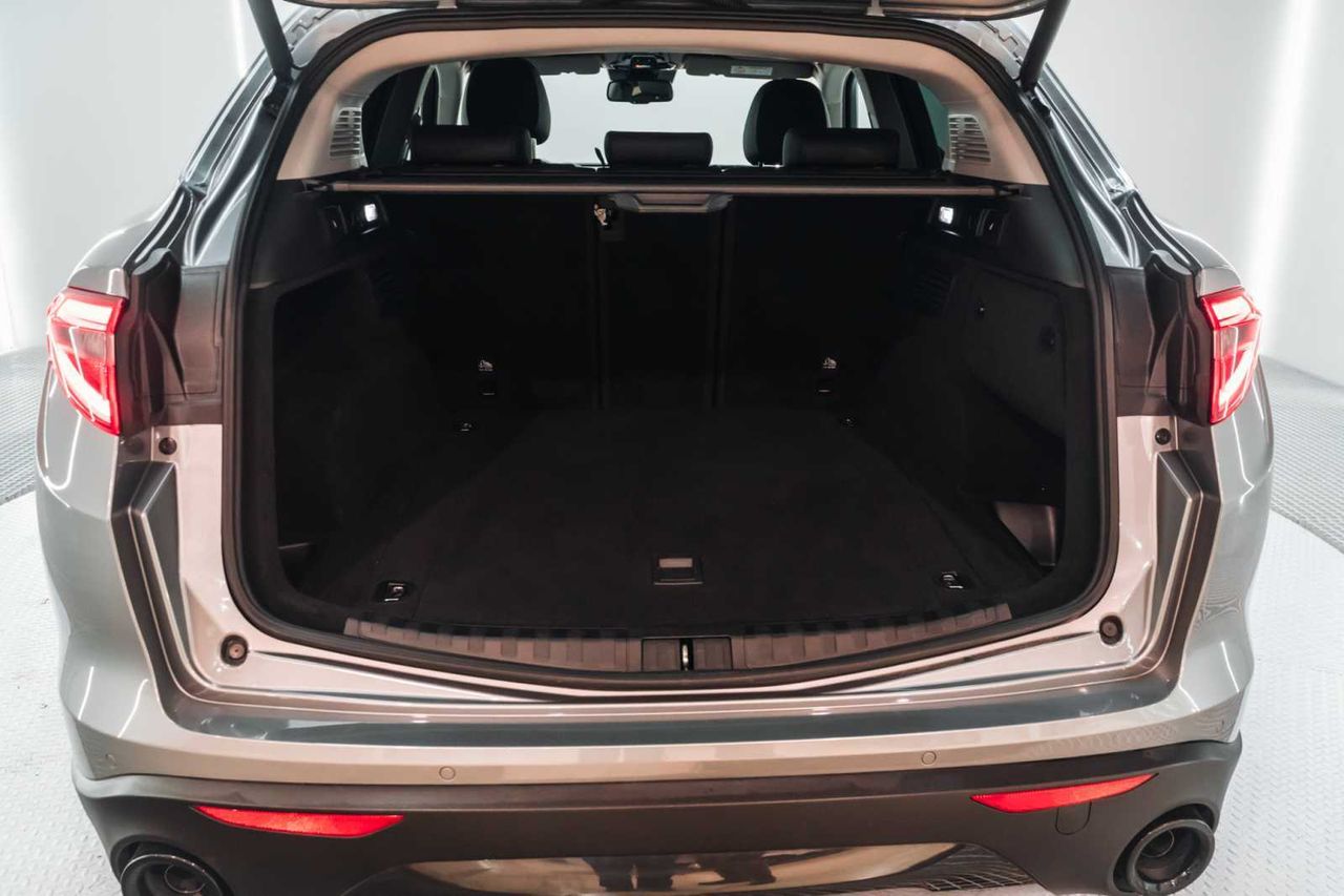 Alfa Romeo Stelvio 2.2 Diésel 140kW (190CV) Sprint+ Q4  - Foto 13