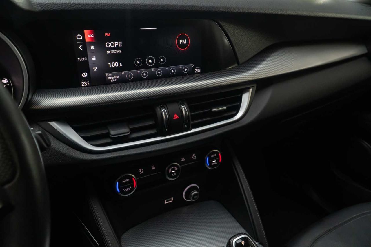 Alfa Romeo Stelvio 2.2 Diésel 140kW (190CV) Sprint+ Q4  - Foto 18
