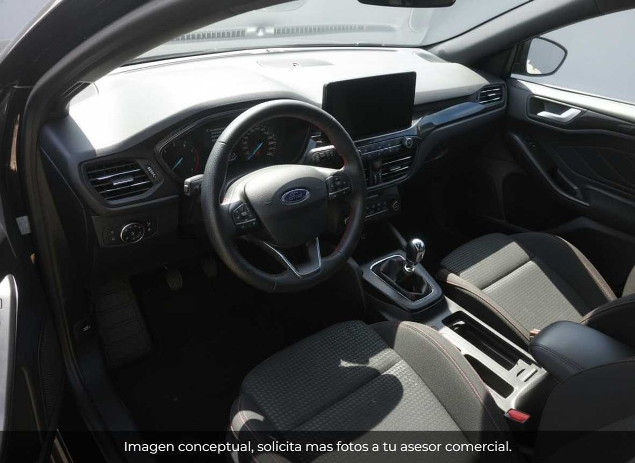 Ford Focus  1.0 ecoboost mhev 114kw st-line  - Foto 5