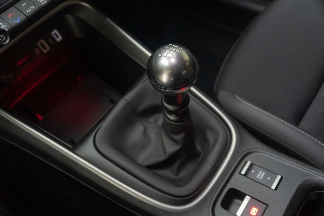 Jeep Avenger 1.2 G 74kW (100CV) Summit  - Foto 15