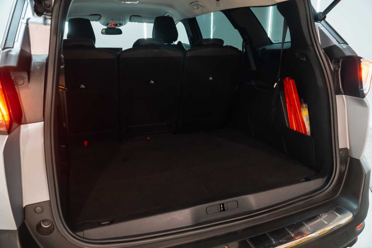 Peugeot 5008 1.5 BlueHDi 96kW (130CV) S&S Allure - Foto 13