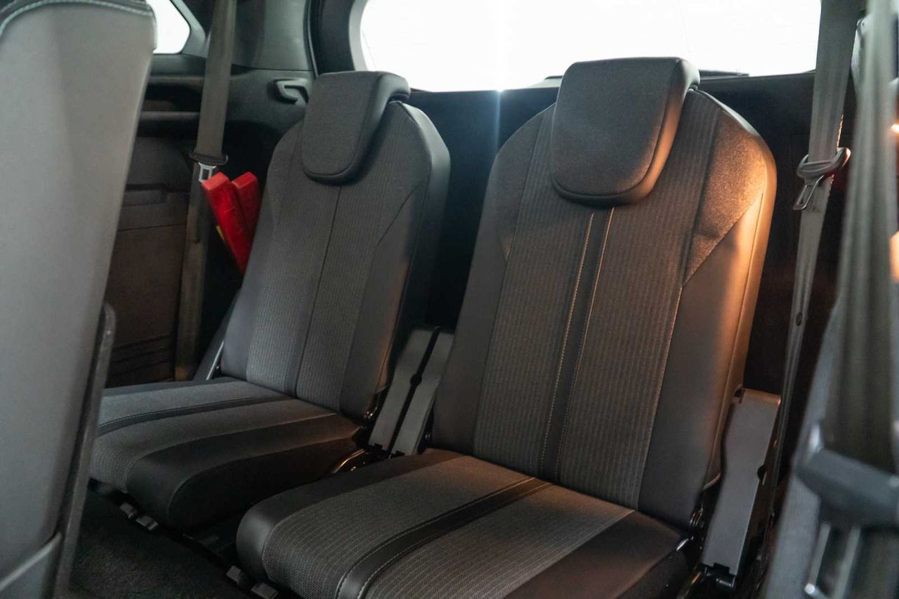 Peugeot 5008 1.5 BlueHDi 96kW (130CV) S&S Allure - Foto 21