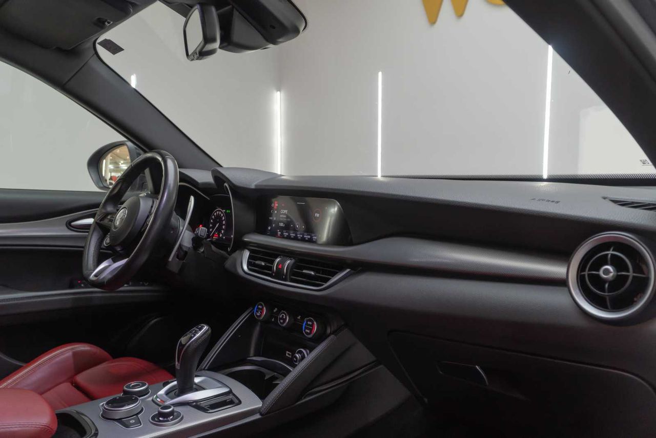 Alfa Romeo Stelvio 2.2 Diésel 154kW (210CV) Veloce Q4  - Foto 22