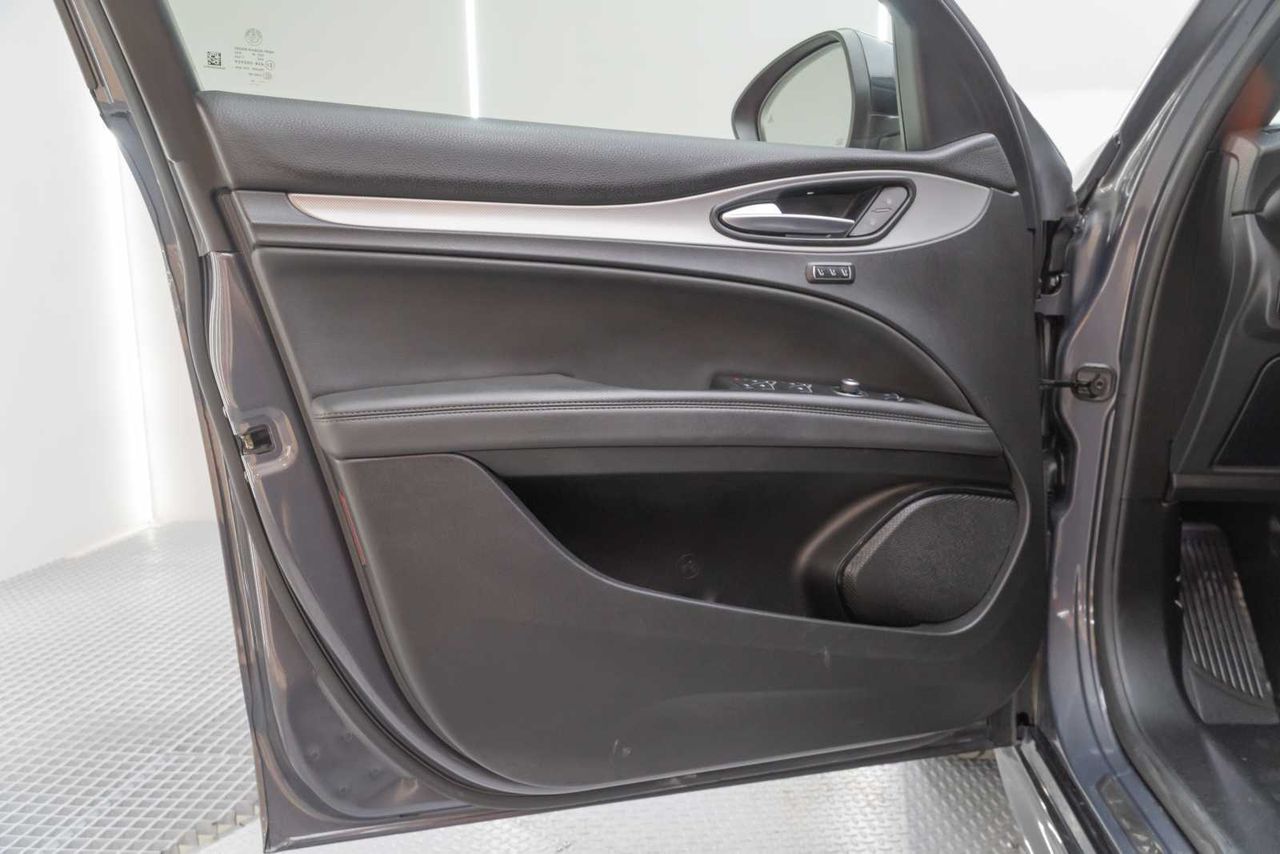 Alfa Romeo Stelvio 2.2 Diésel 154kW (210CV) Veloce Q4  - Foto 15