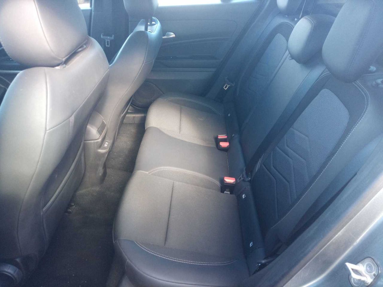 Jeep Avenger 1.2 G 74kW (100CV) Altitude - Foto 7