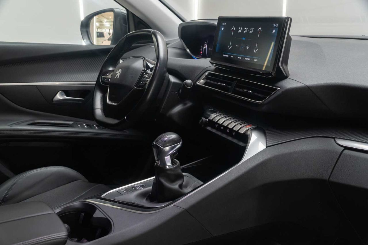 Peugeot 3008 1.5 BlueHDi 96kW (130CV) S&S Allure  - Foto 21