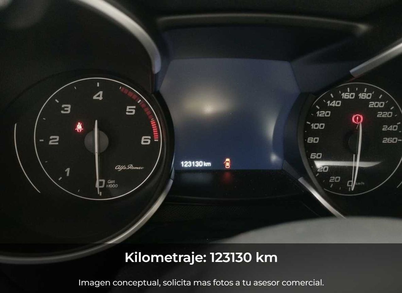 Alfa Romeo Stelvio 2.2 Diésel 154kW (210CV) Veloce Q4  - Foto 4