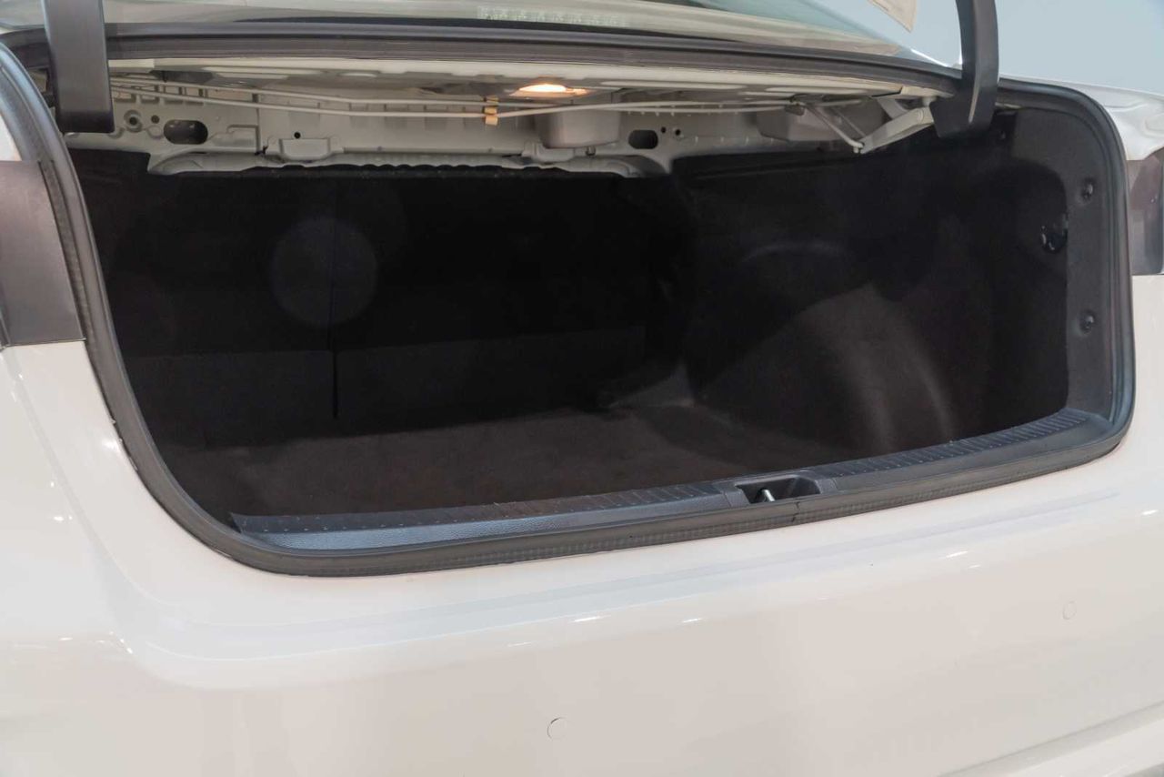 Toyota Corolla sedán 1.5 active - Foto 11