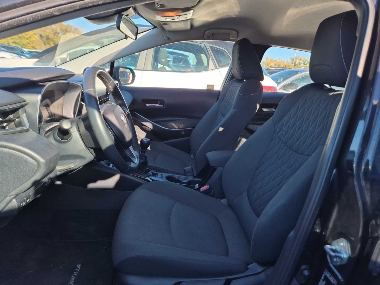 Toyota Corolla sedán 1.5 active - Foto 6