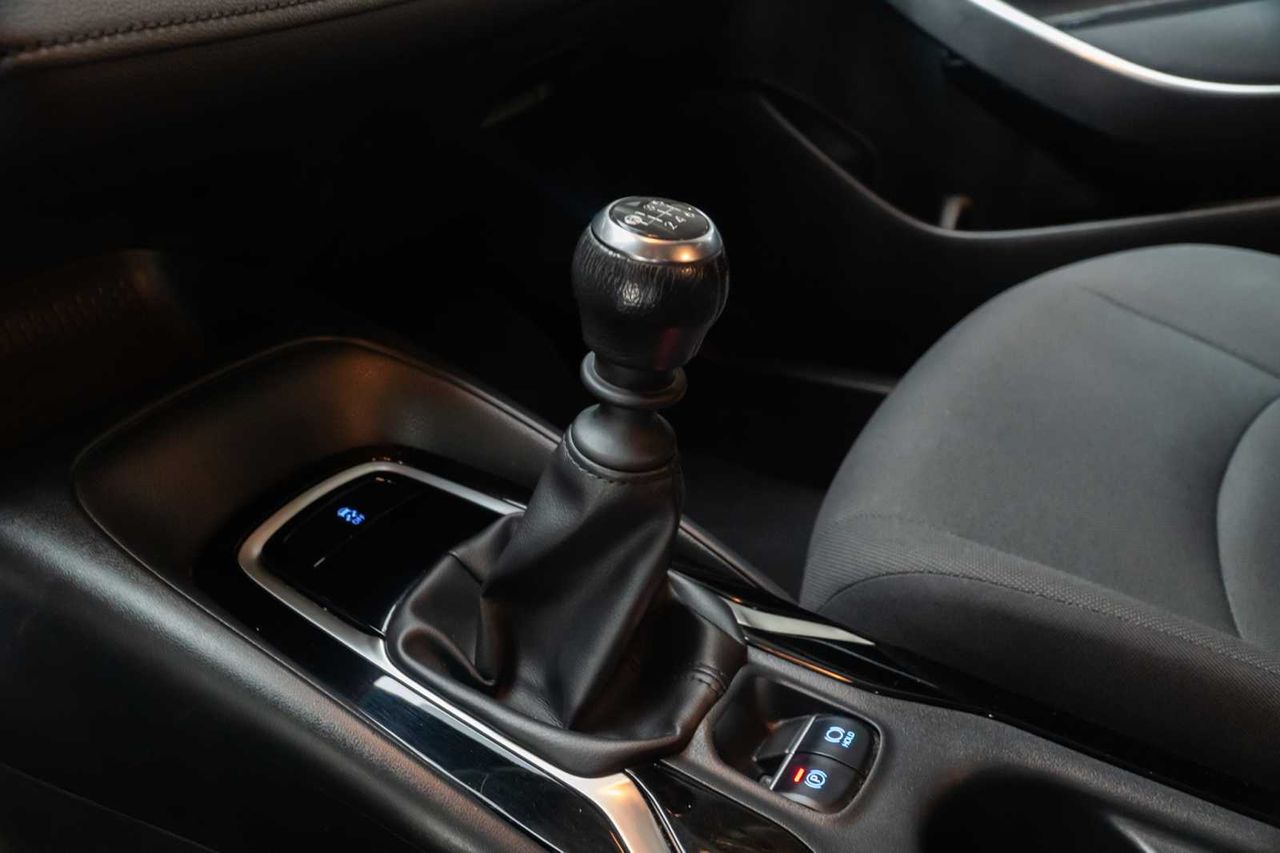 Toyota Corolla sedán 1.5 active - Foto 19