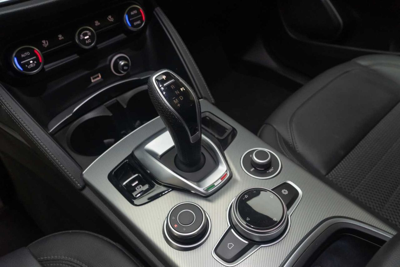 Alfa Romeo Stelvio 2.2 Diésel 140kW (190CV) Sprint+ Q4  - Foto 15