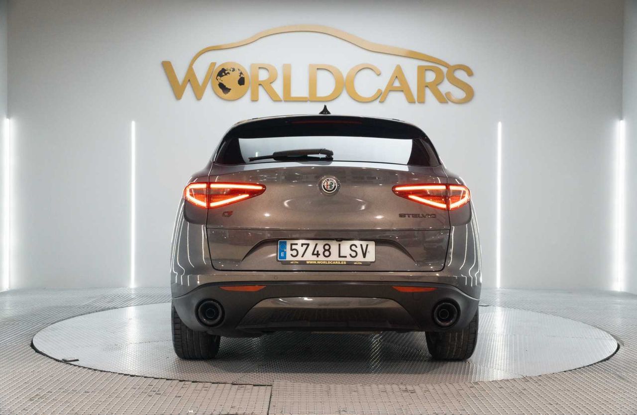 Alfa Romeo Stelvio 2.2 Diésel 140kW (190CV) Sprint+ Q4  - Foto 9