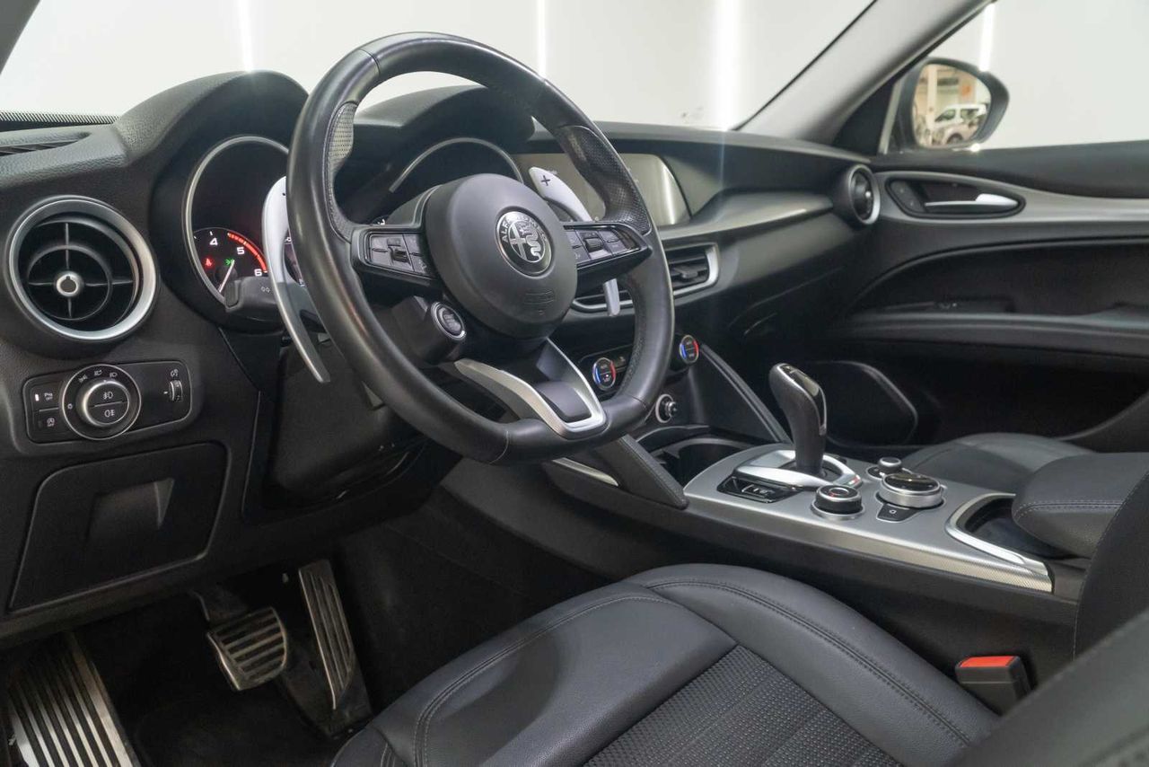 Alfa Romeo Stelvio 2.2 Diésel 140kW (190CV) Sprint+ Q4  - Foto 23