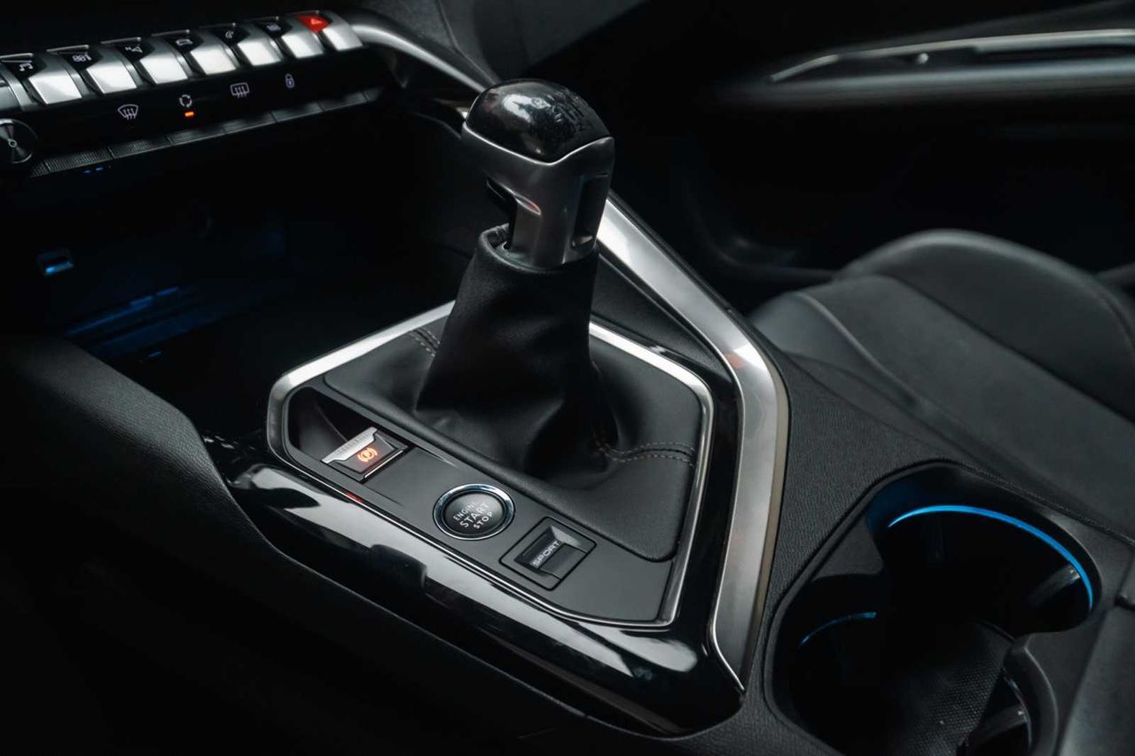 Peugeot 3008 1.2 PURETECH 96KW (130CV) GT LINE S&S - Foto 21