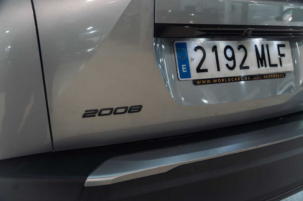 Peugeot 2008 Active Pack Puretech 100 S&S 6 Vel. MAN - Foto 11