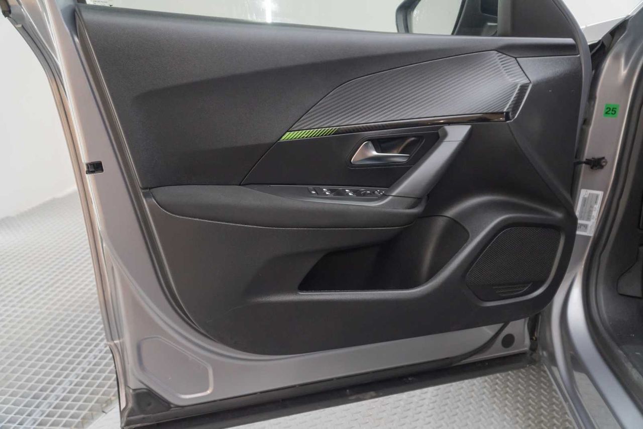 Peugeot 2008 Active Pack Puretech 100 S&S 6 Vel. MAN - Foto 23