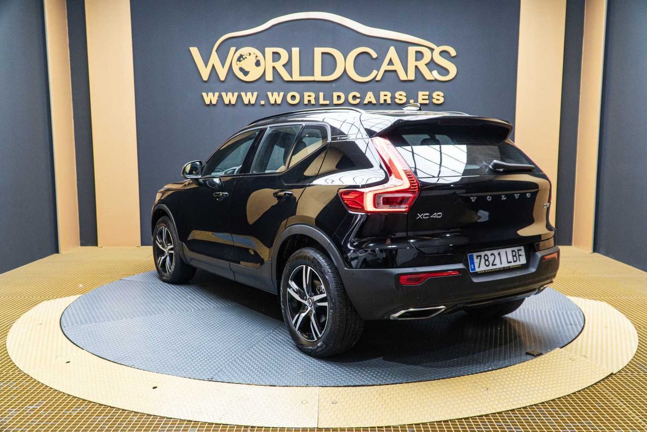 Volvo XC40 2.0 D3 R-Design Auto  - Foto 6