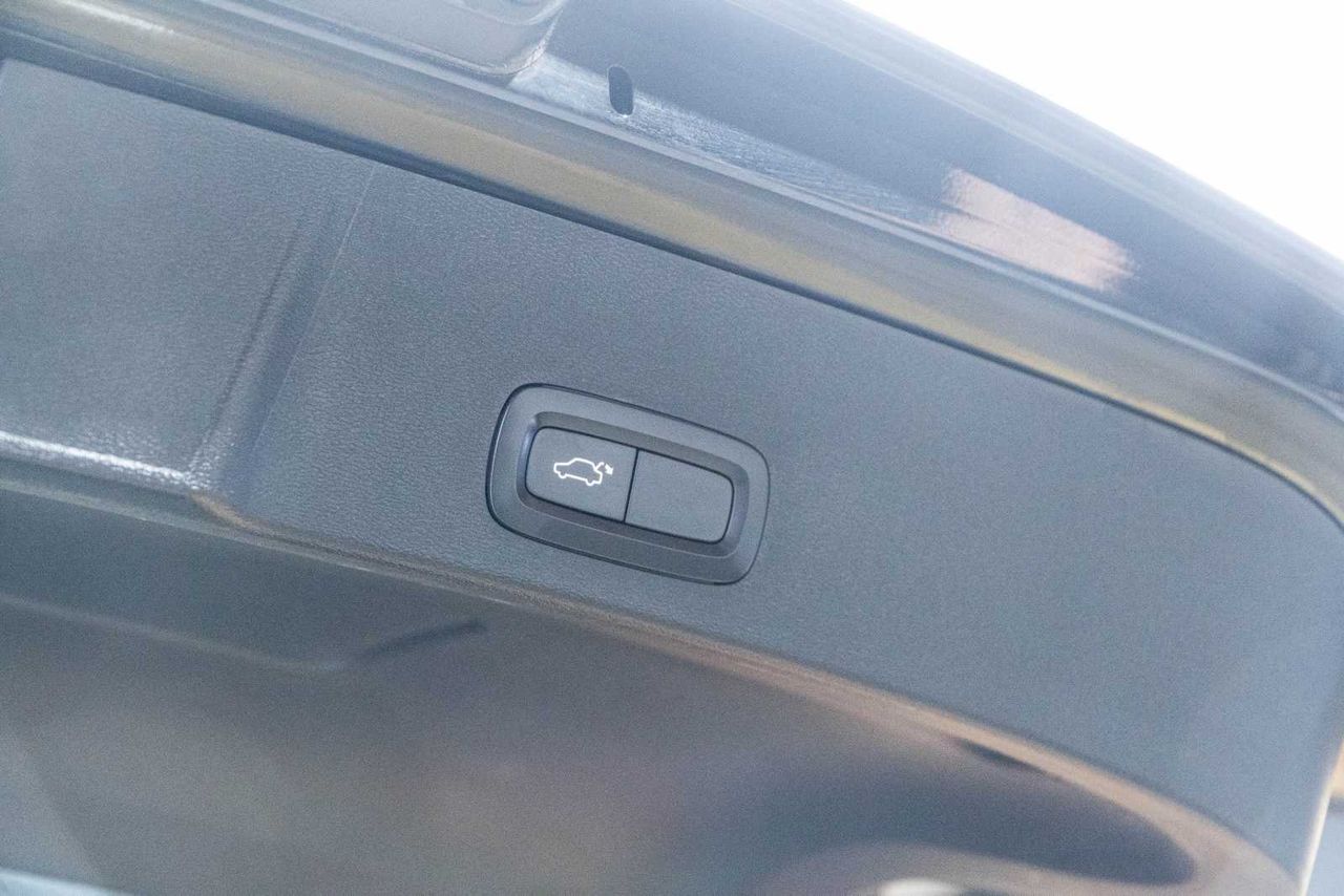 Volvo XC40 2.0 D3 R-Design Auto  - Foto 17