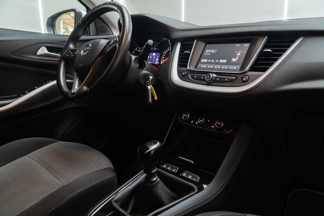 Opel Grandland X 1.2 Turbo Edition  - Foto 18