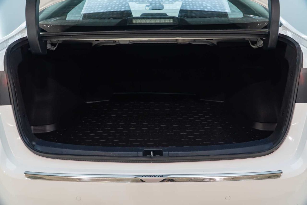 Toyota Corolla sedán 1.5 active - Foto 12