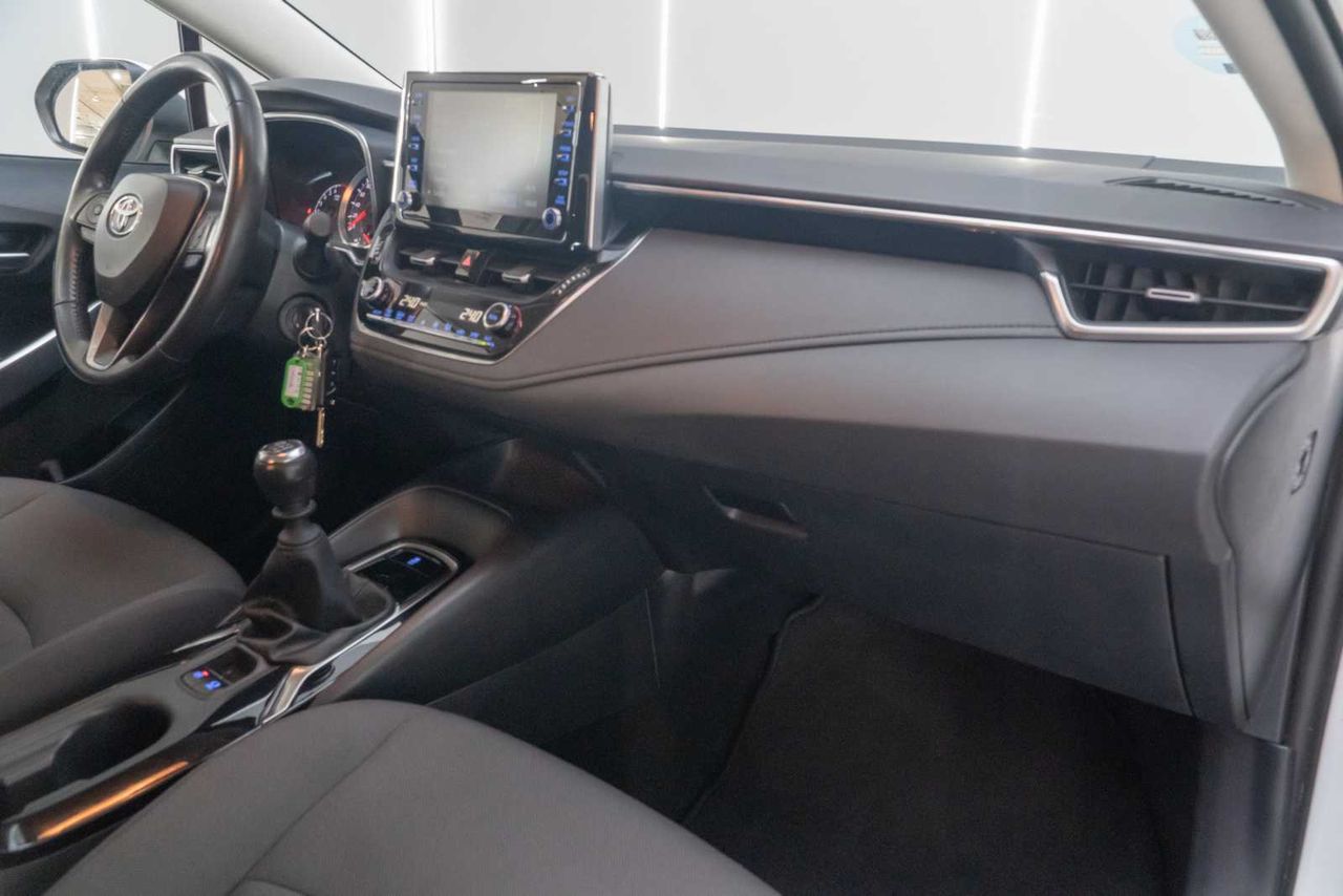 Toyota Corolla sedán 1.5 active - Foto 24