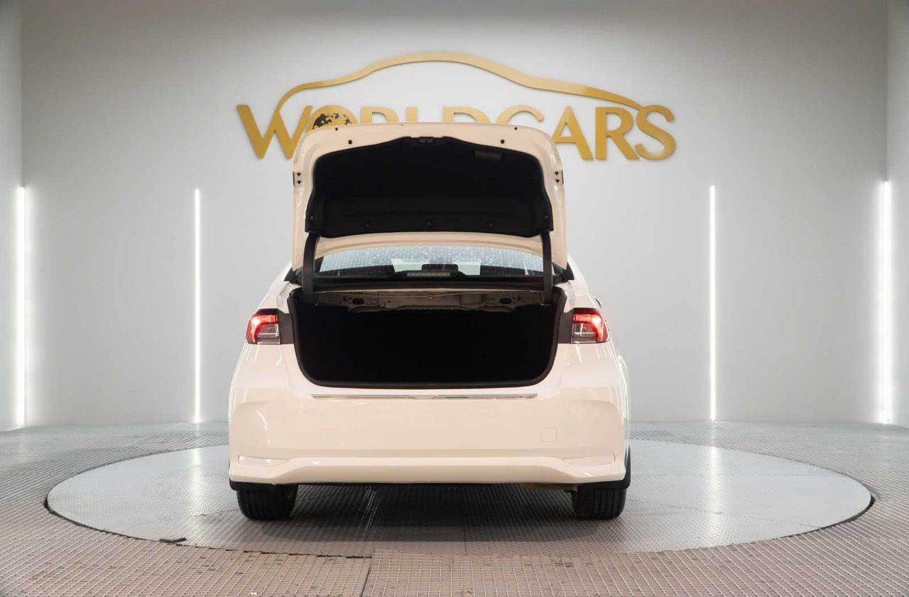 Toyota Corolla sedán 1.5 active - Foto 10