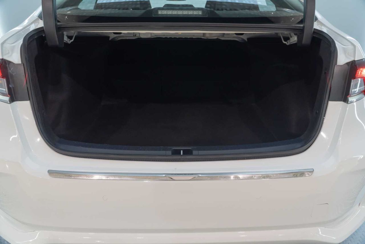 Toyota Corolla sedán 1.5 active - Foto 11