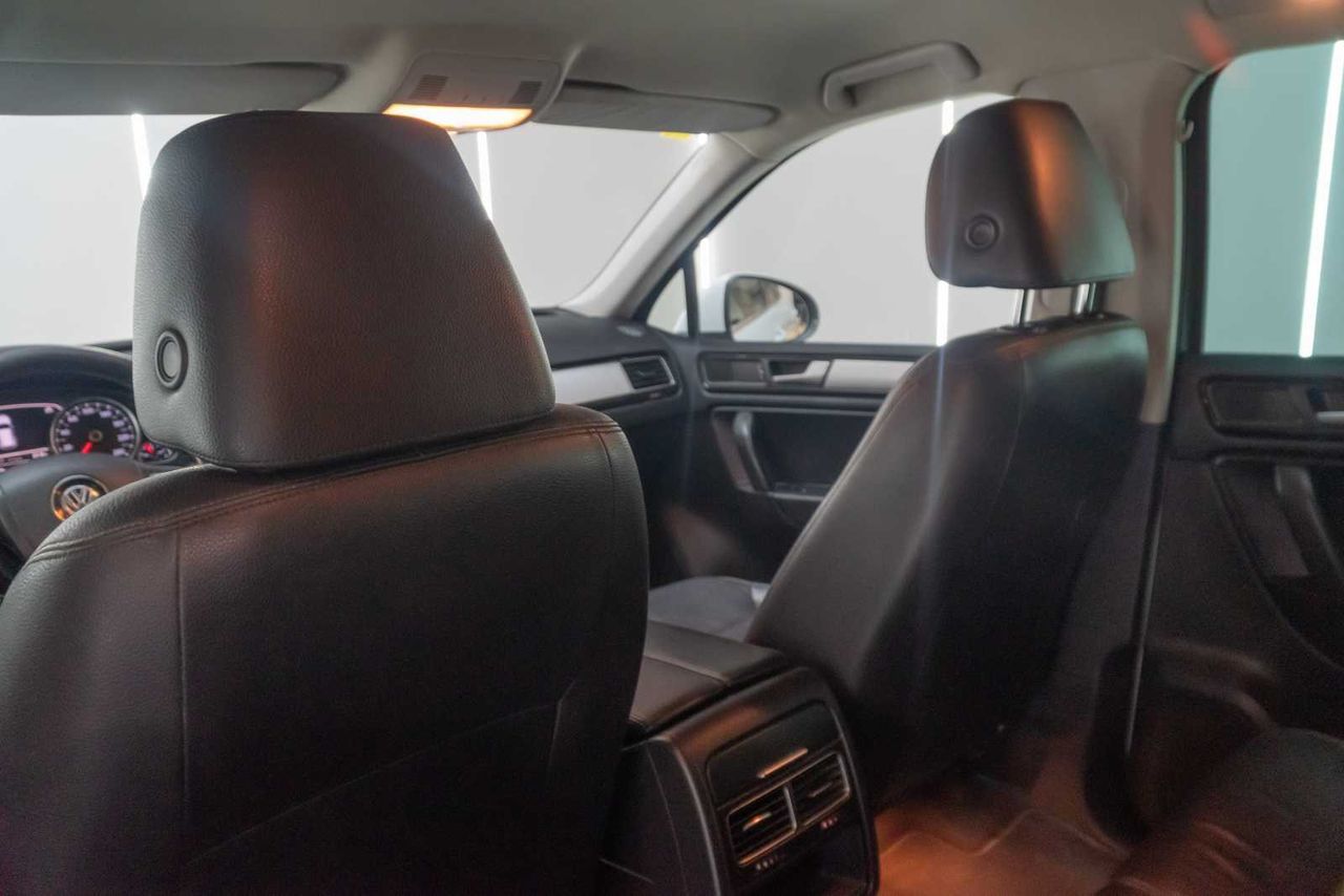 Volkswagen Touareg 3.0 V6 TDI 245 Tip Premium Bmotion Tech  - Foto 20