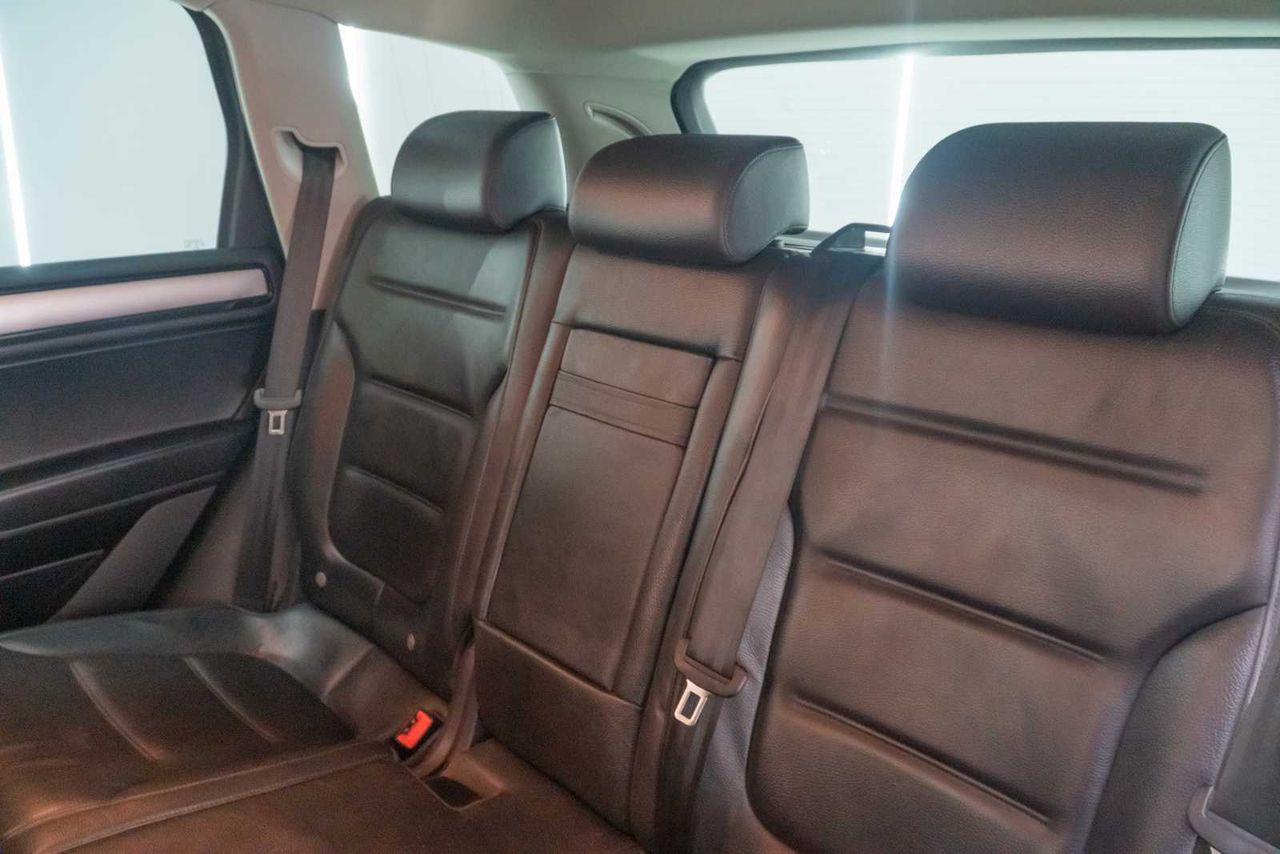 Volkswagen Touareg 3.0 V6 TDI 245 Tip Premium Bmotion Tech  - Foto 18