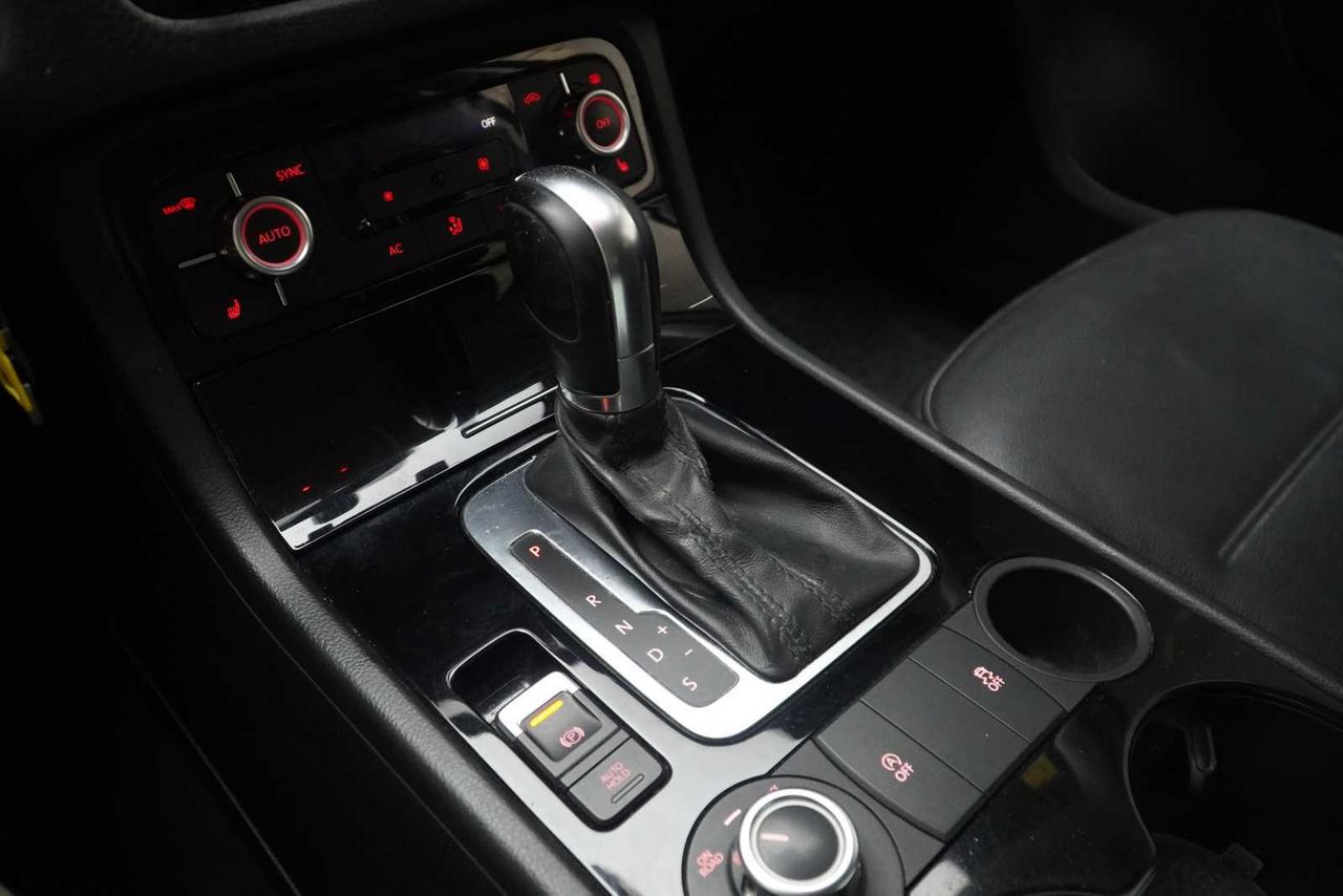 Volkswagen Touareg 3.0 V6 TDI 245 Tip Premium Bmotion Tech  - Foto 15