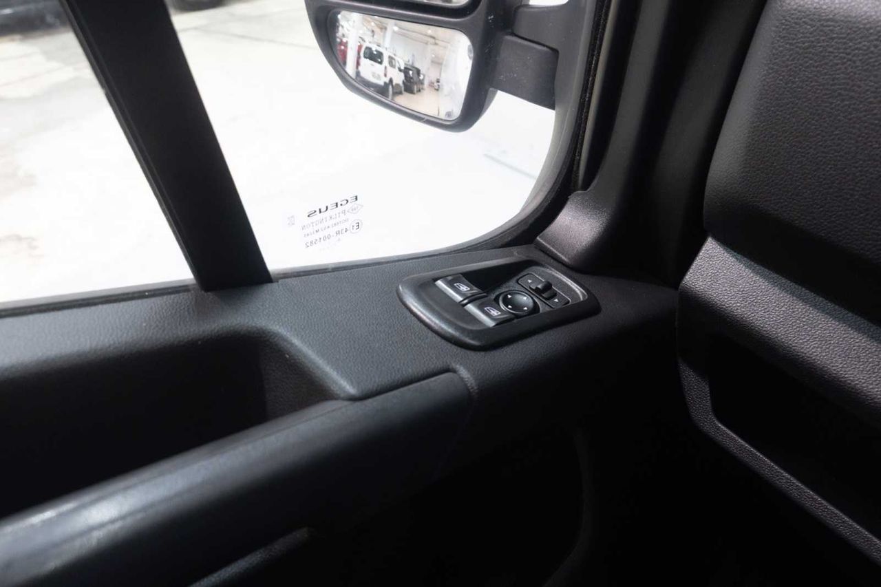 Opel Movano  furgón 2.3 cdti s/s 110kw (150cv) l2 h2 f 3.5t  - Foto 17