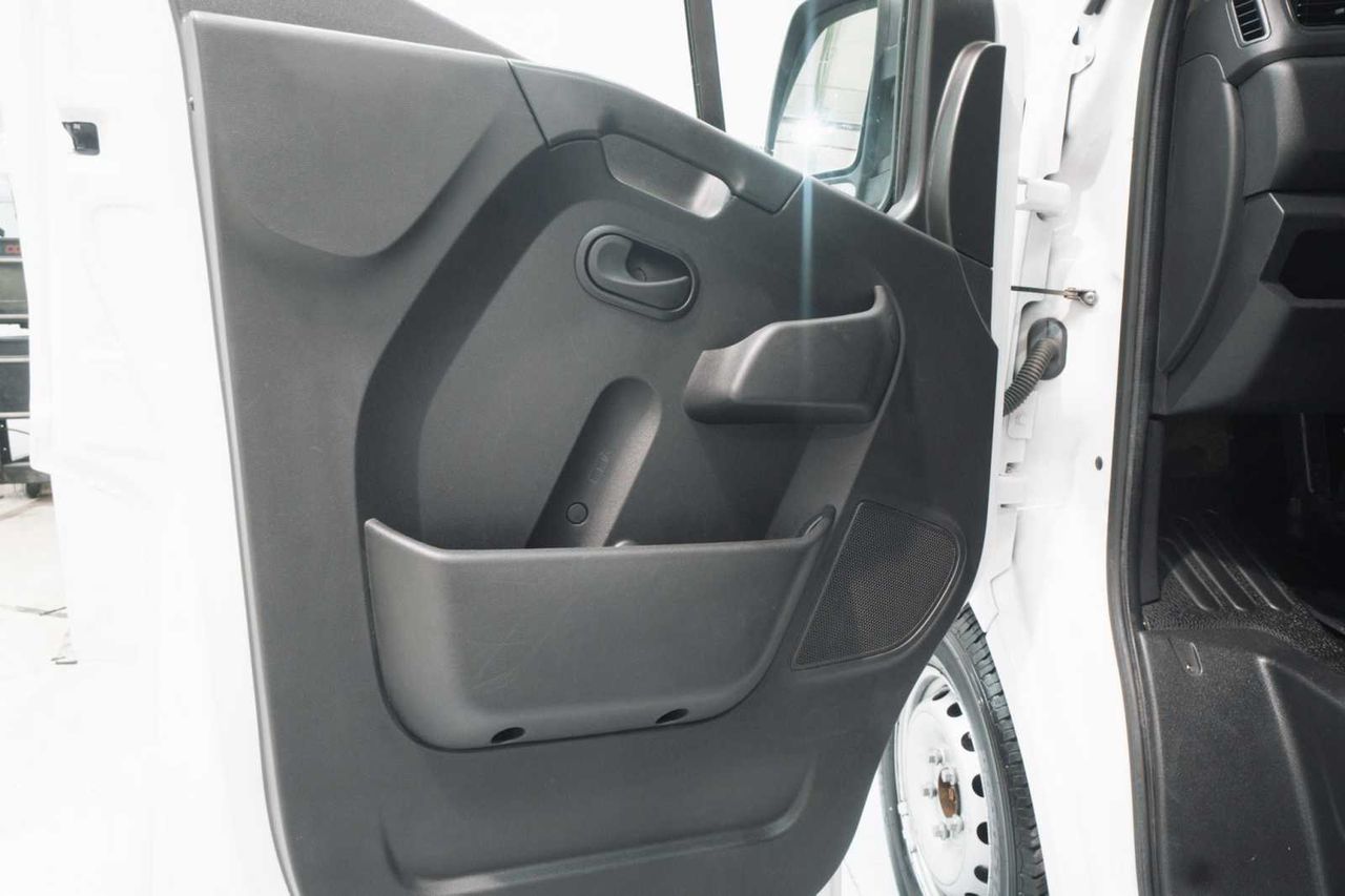 Opel Movano  furgón 2.3 cdti s/s 110kw (150cv) l2 h2 f 3.5t  - Foto 18