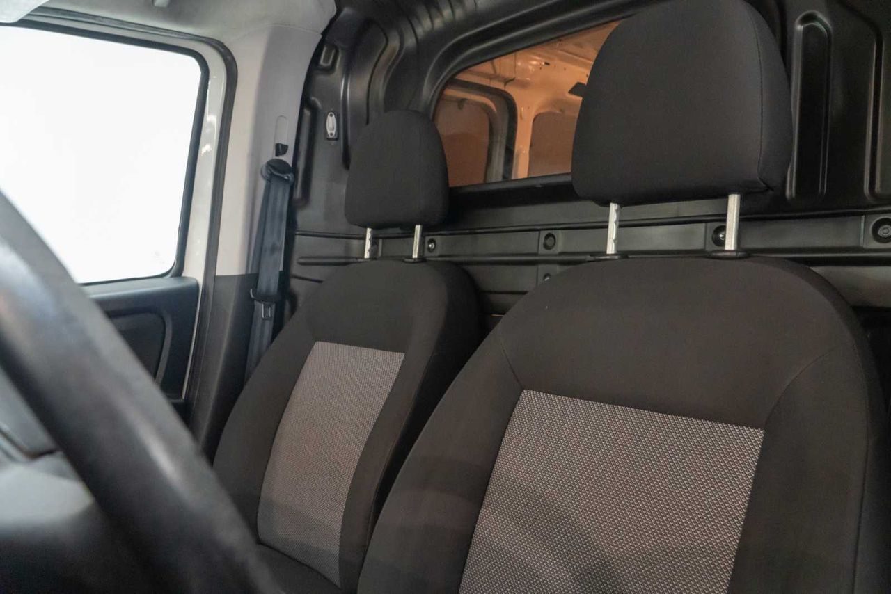 Fiat Doblò  cargo vu 3p 3g furgón derivad cargo base 1.3 multijet 95cv e6  - Foto 16
