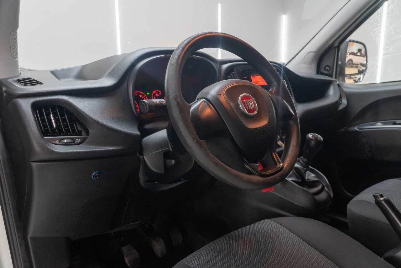 Fiat Doblò  cargo vu 3p 3g furgón derivad cargo base 1.3 multijet 95cv e6  - Foto 20