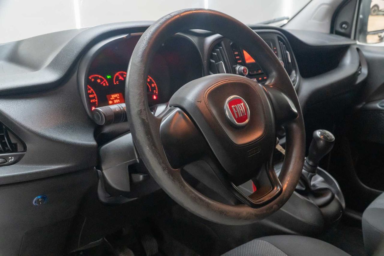 Fiat Doblò  cargo vu 3p 3g furgón derivad cargo base 1.3 multijet 95cv e6  - Foto 19